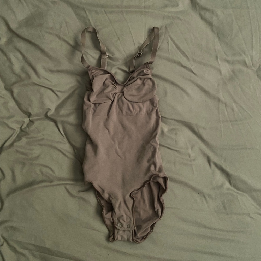 SKIM bodysuit Size Small